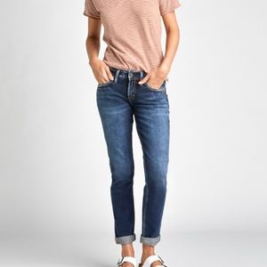 Silver Jeans BOYFRIEND MID RISE SLIM LEG JEANS